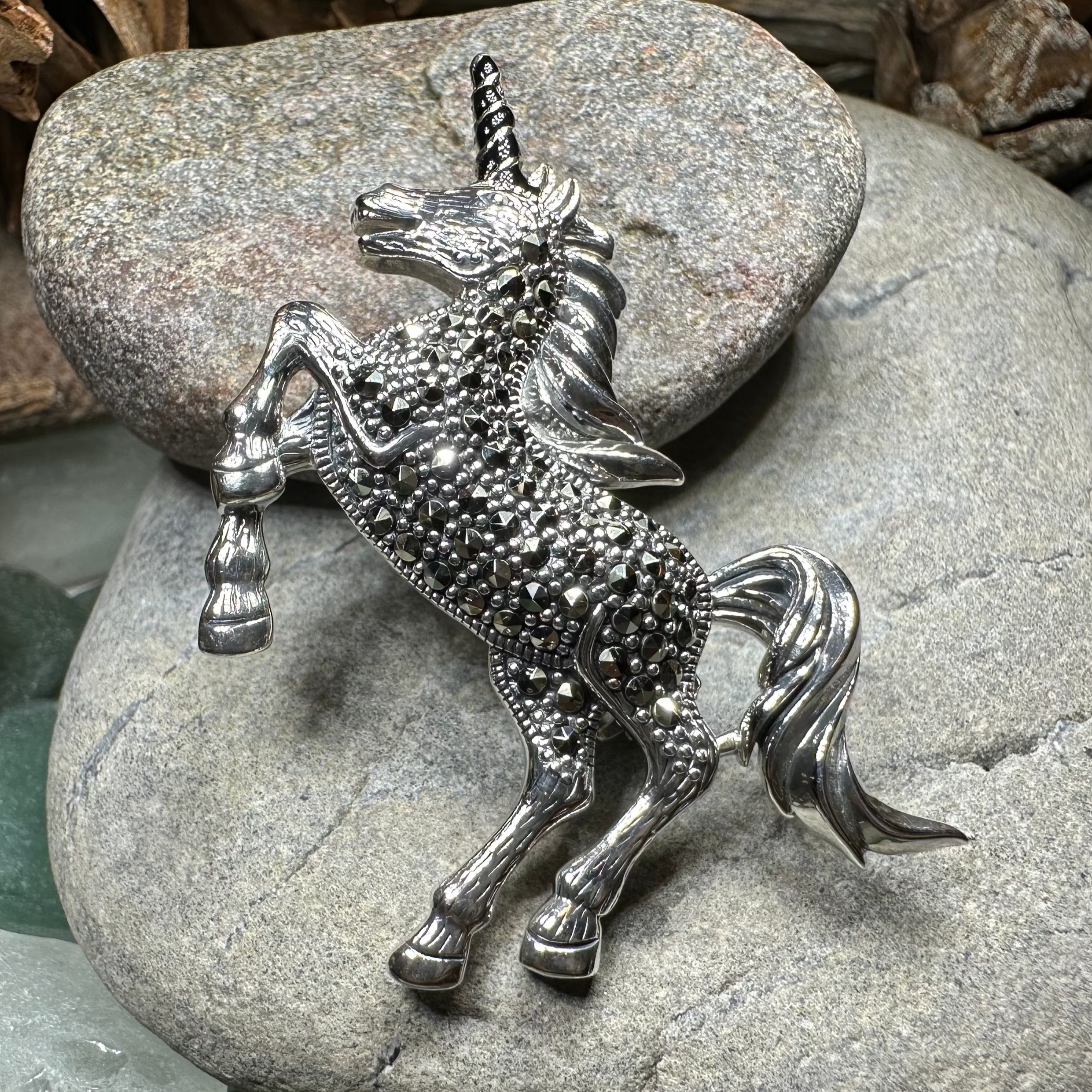 Prancing Unicorn of Scotland Pin