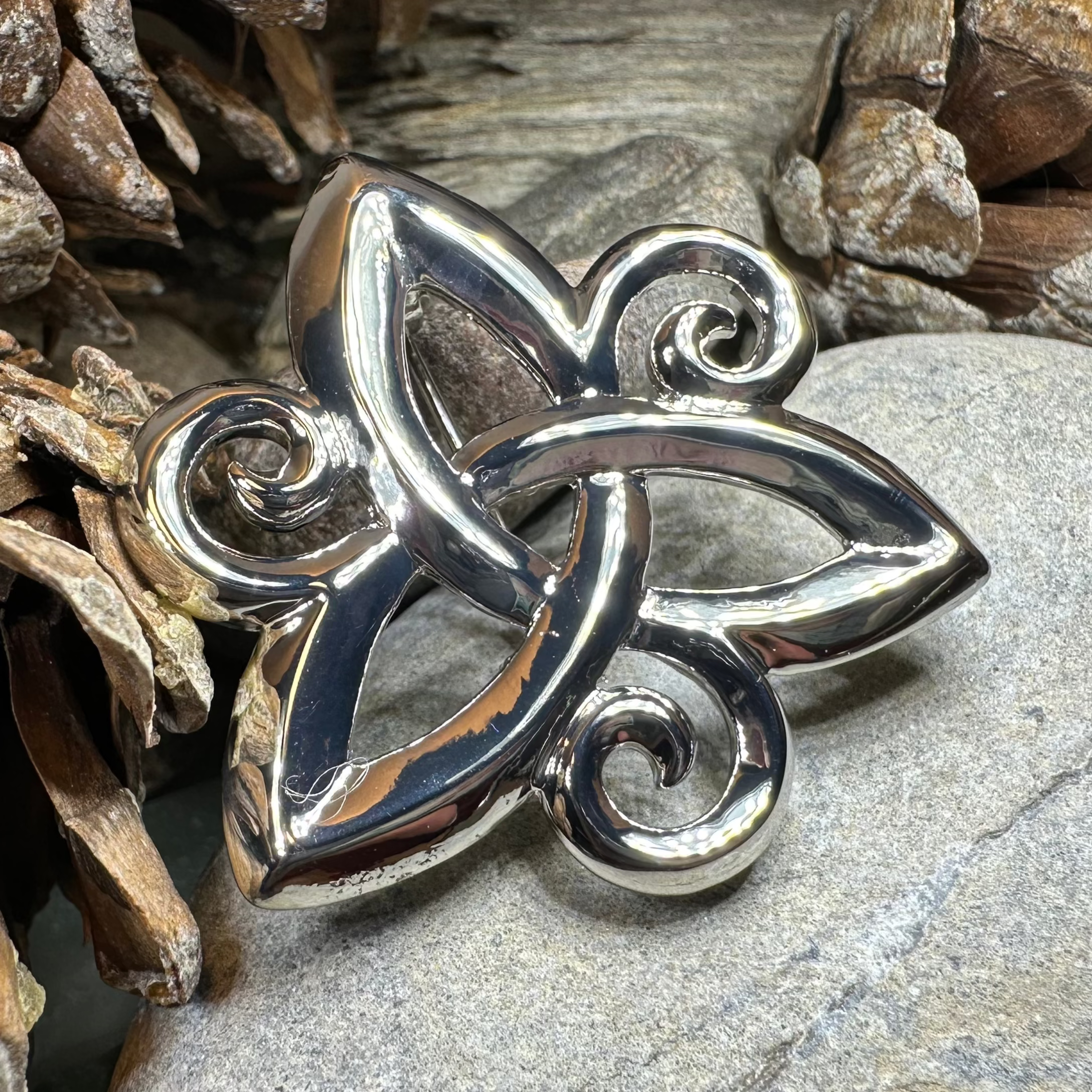 Ritona Celtic Spiral Brooch