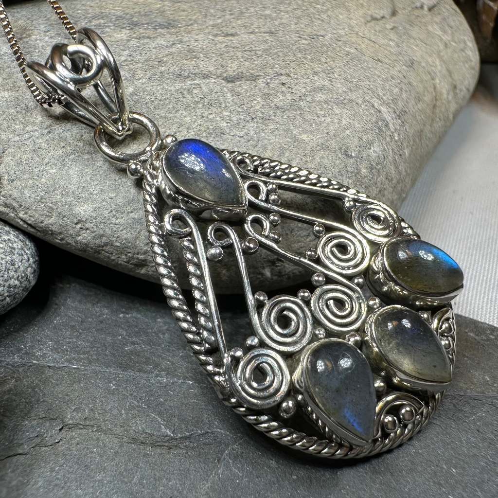 Sechnall Celtic Spiral Necklace