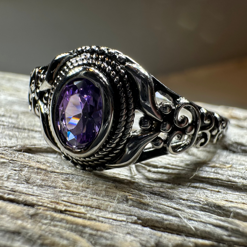 Romantic Celtic Knot Ring