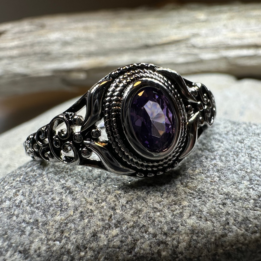 Romantic Celtic Knot Ring