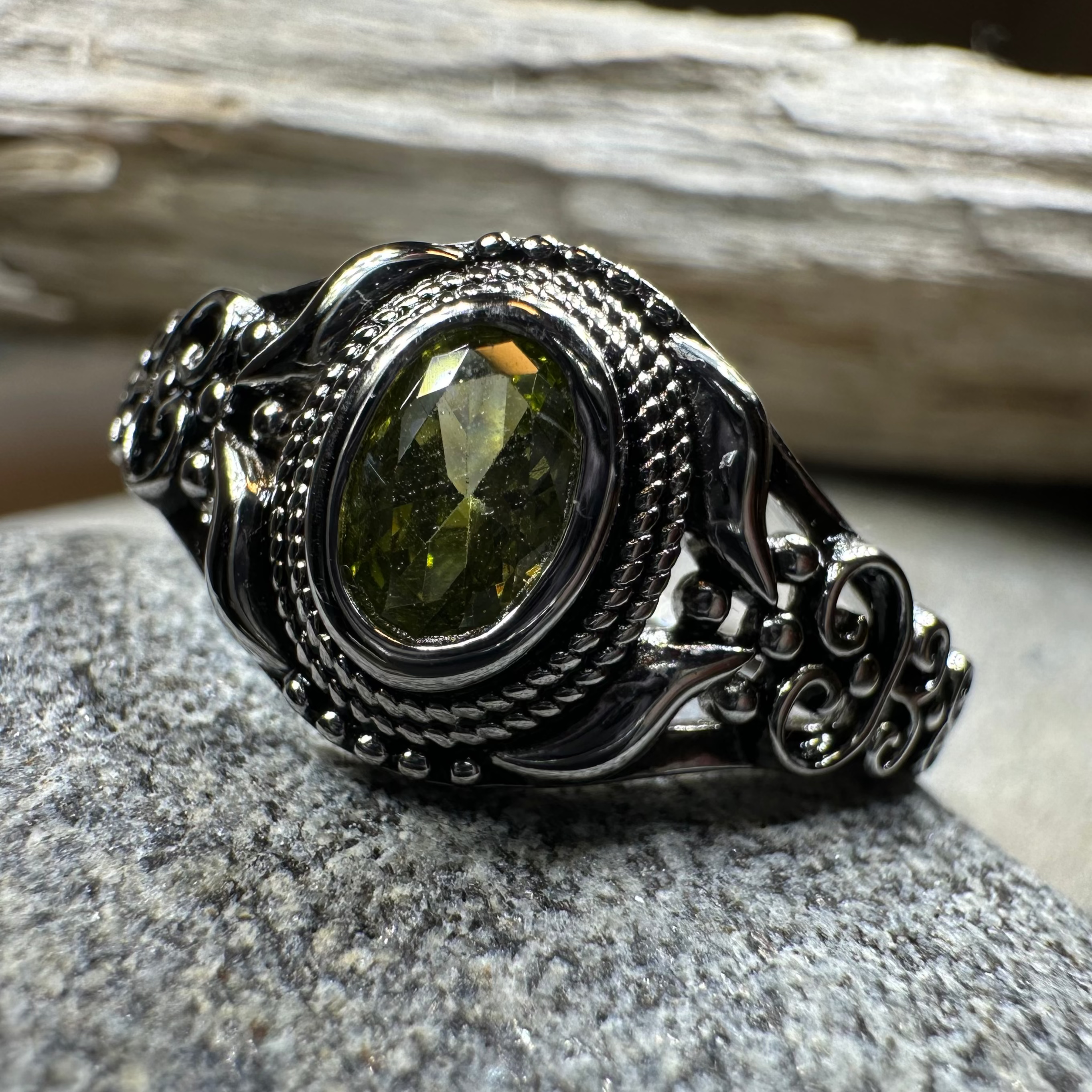 Romantic Celtic Knot Ring
