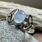 Cordelia Trinity Knot Ring