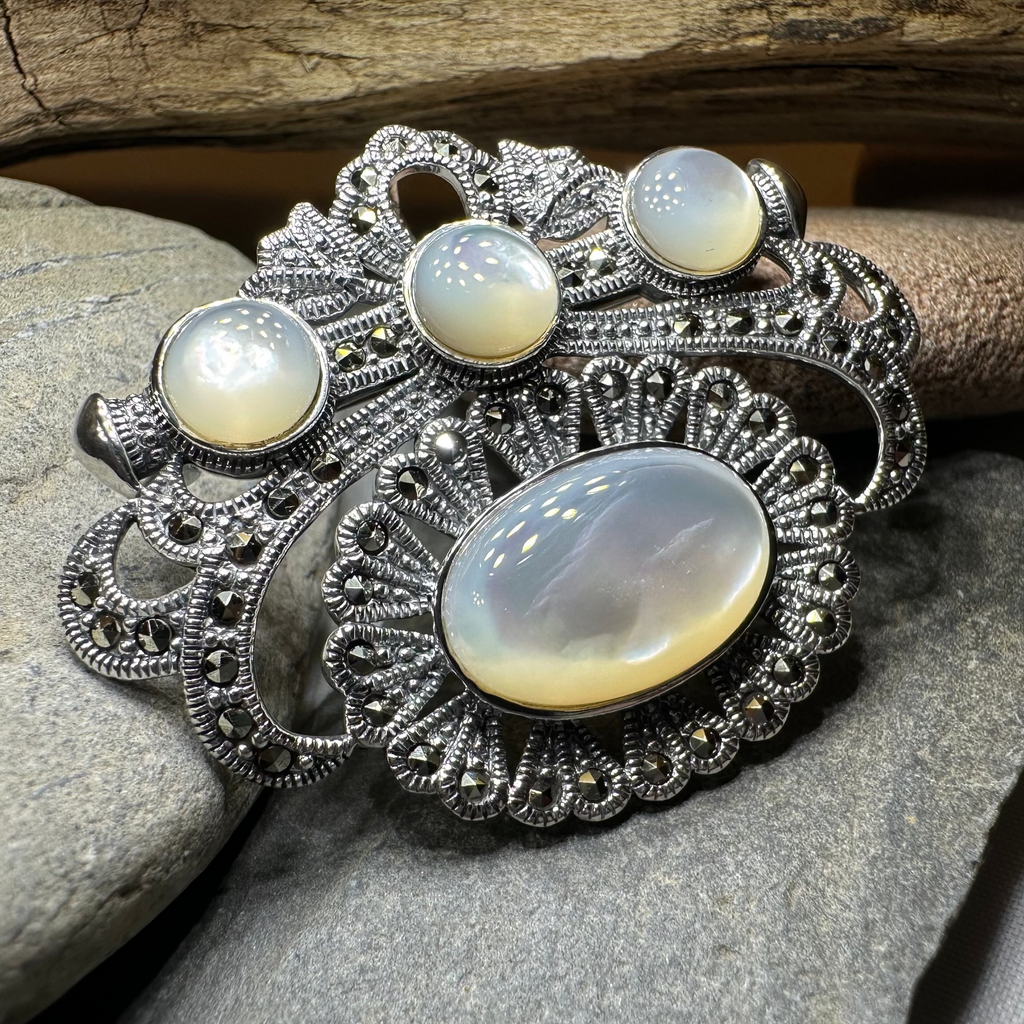 Analia Celtic Knot Brooch