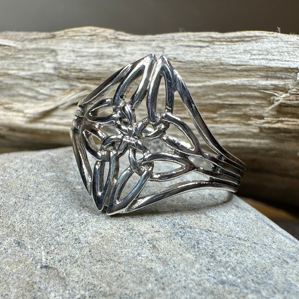Lucinda Celtic Knot Ring