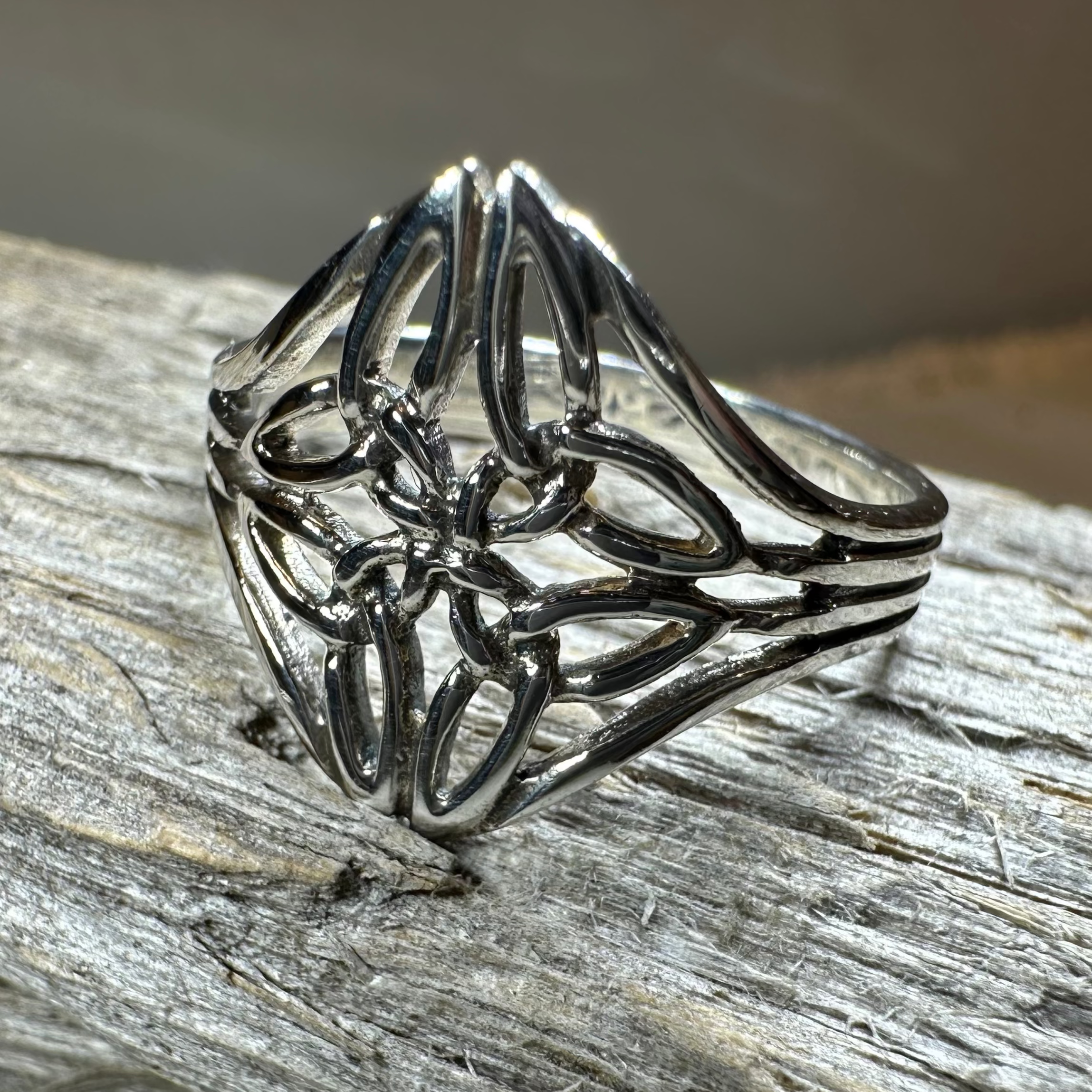Lucinda Celtic Knot Ring
