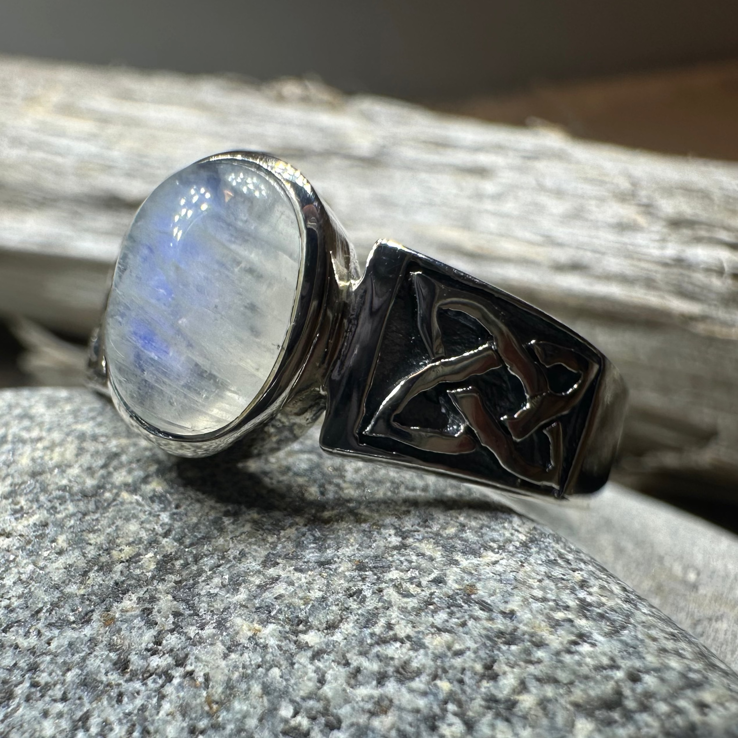 Syra Celtic Knot Ring