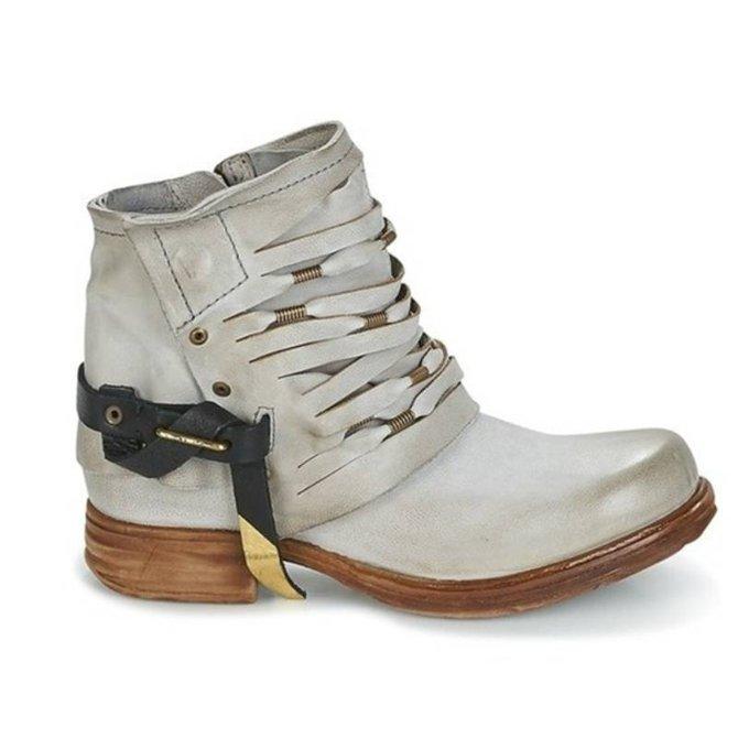 Comfertable and stylish orthopedic summer Boots
