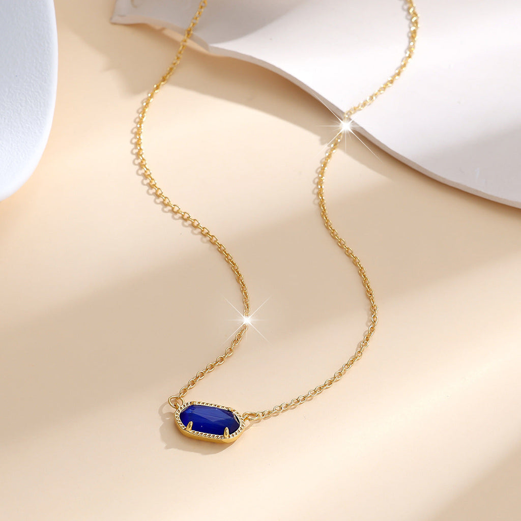 Oval Sapphire Necklace in Gold