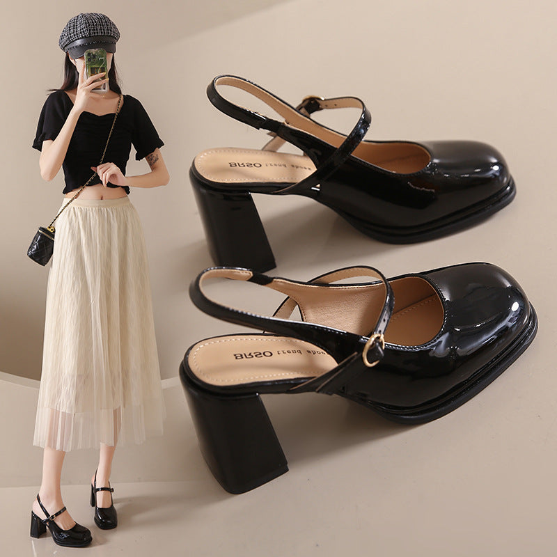 Elegant classic women's shoes with heel