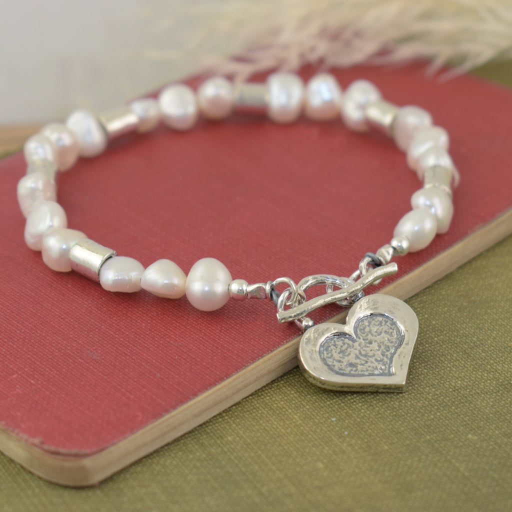 Poetic Pearl Bracelet