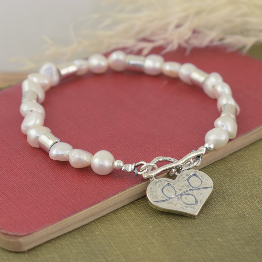 Poetic Pearl Bracelet