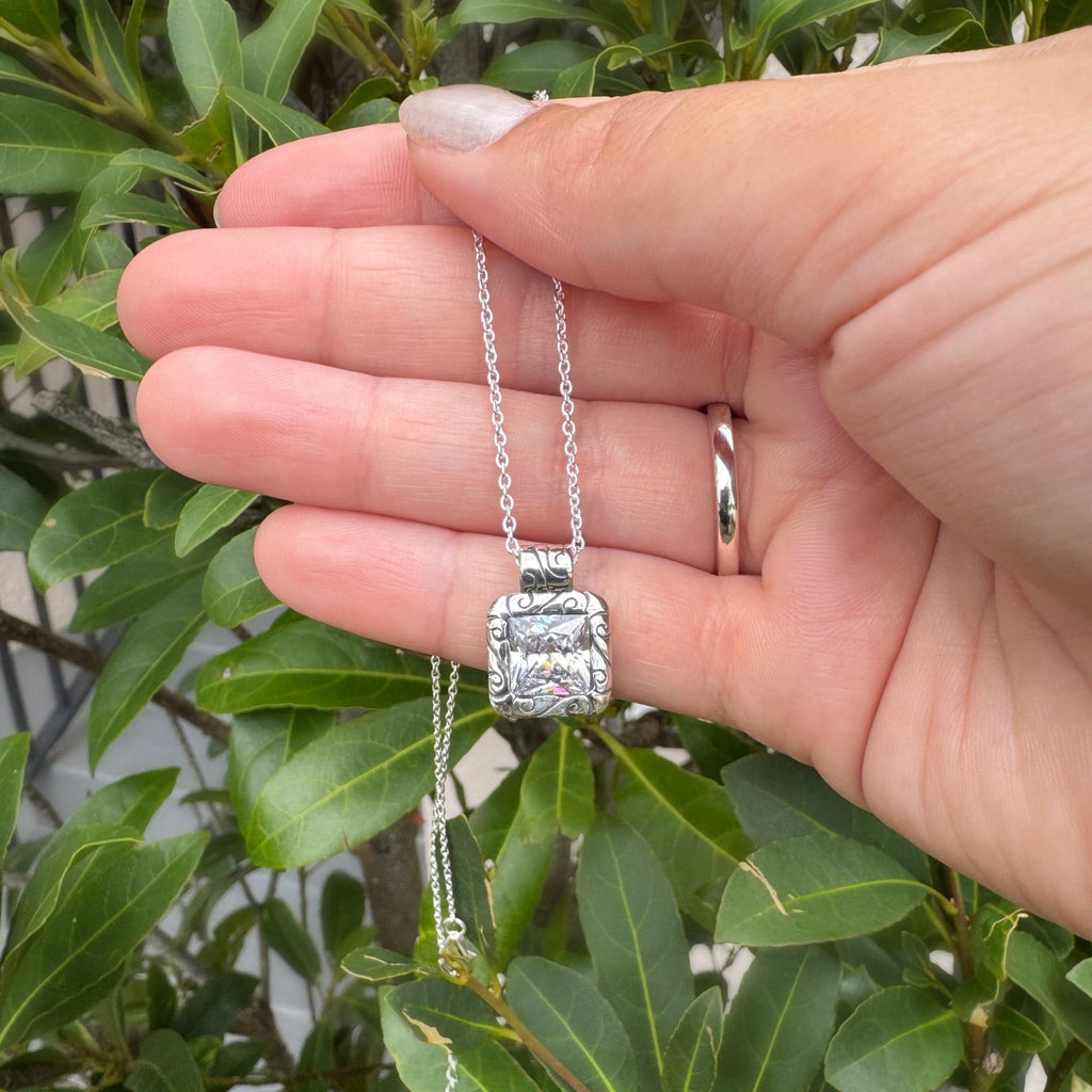 Prissy Girl Necklace