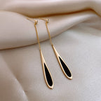 Luxury Black Drop Earrings in Gold