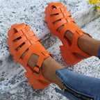 platform met gesloten teengedeelte