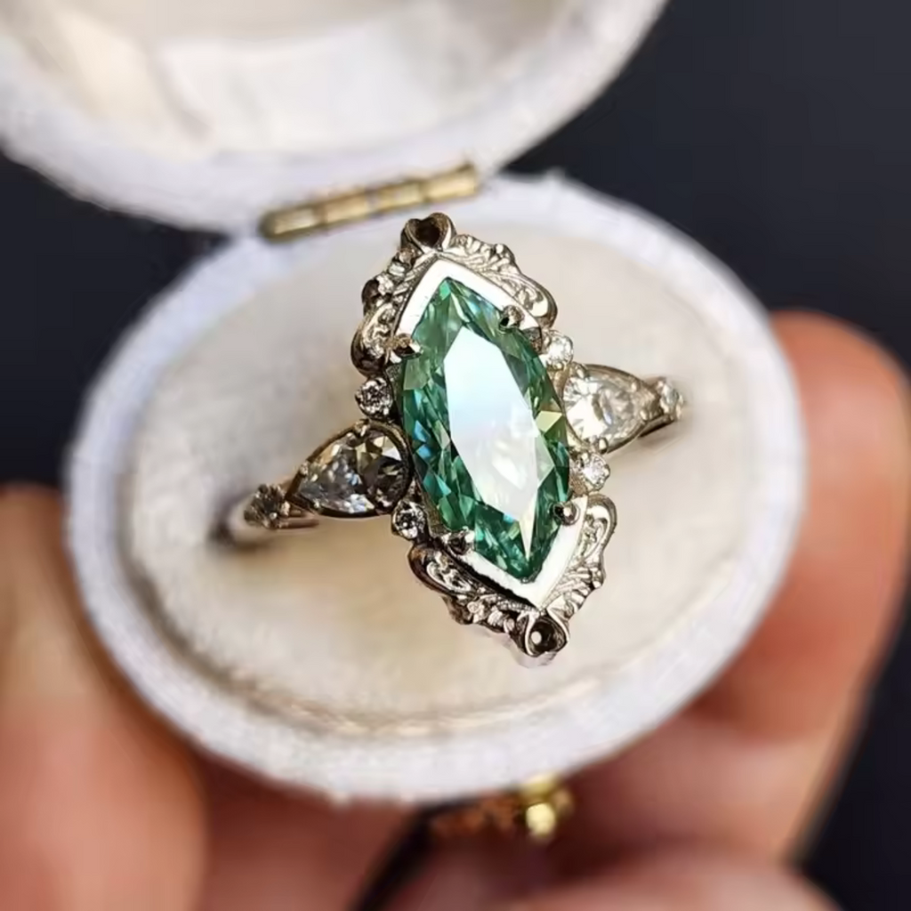 Vaelira's Enchanted Emerald Ring