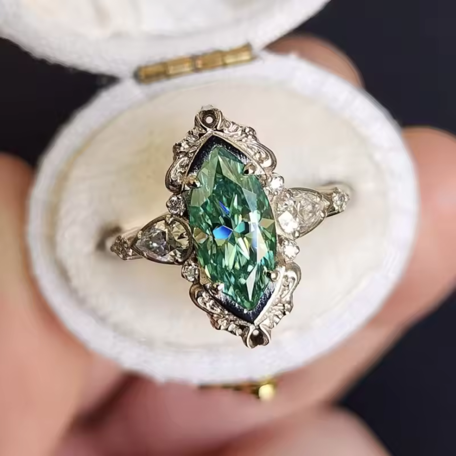 Vaelira's Enchanted Emerald Ring