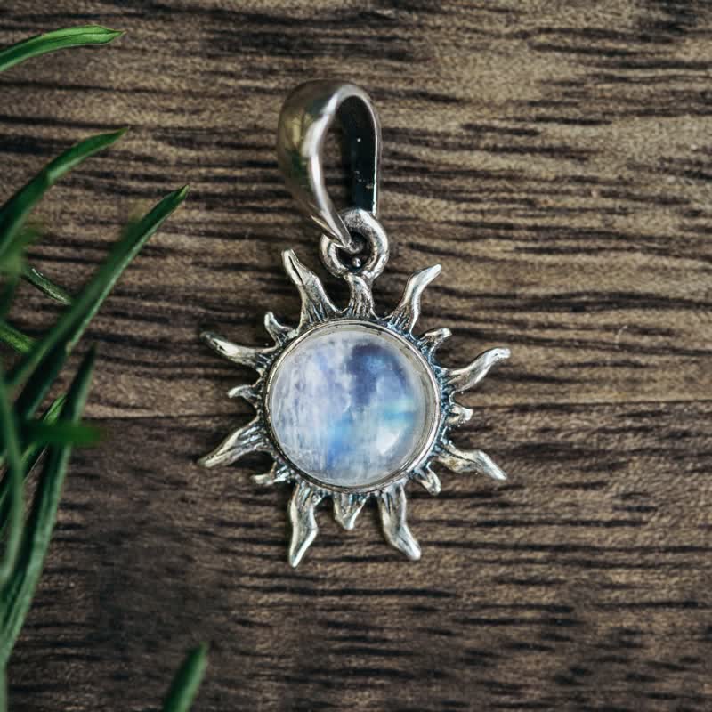 Olivenorma Bohemia Vintage Sun Opal Necklace