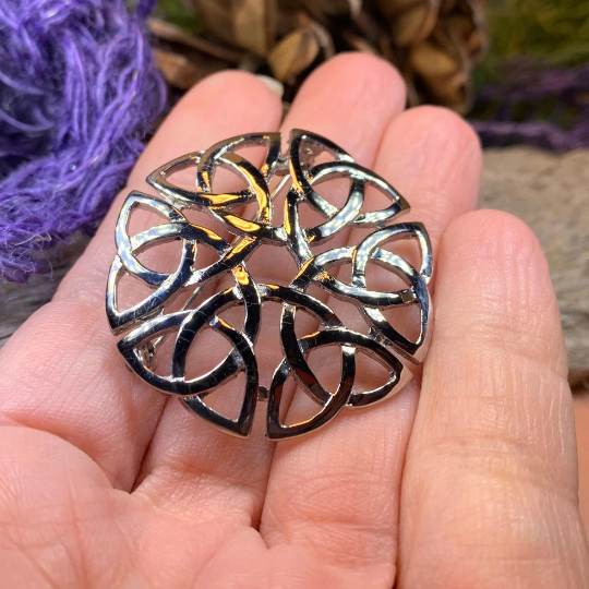 Pewter Trinity Knot Brooch