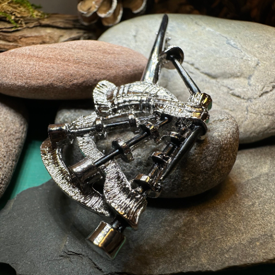 Bagpipes Kilt Pin
