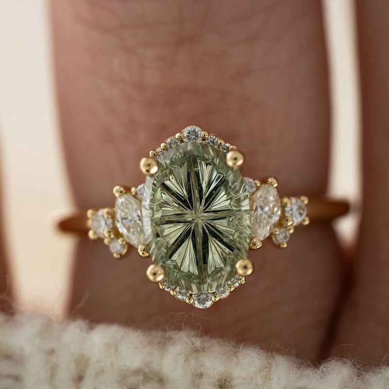 Elegant 14K Gold Creek Gem Ring