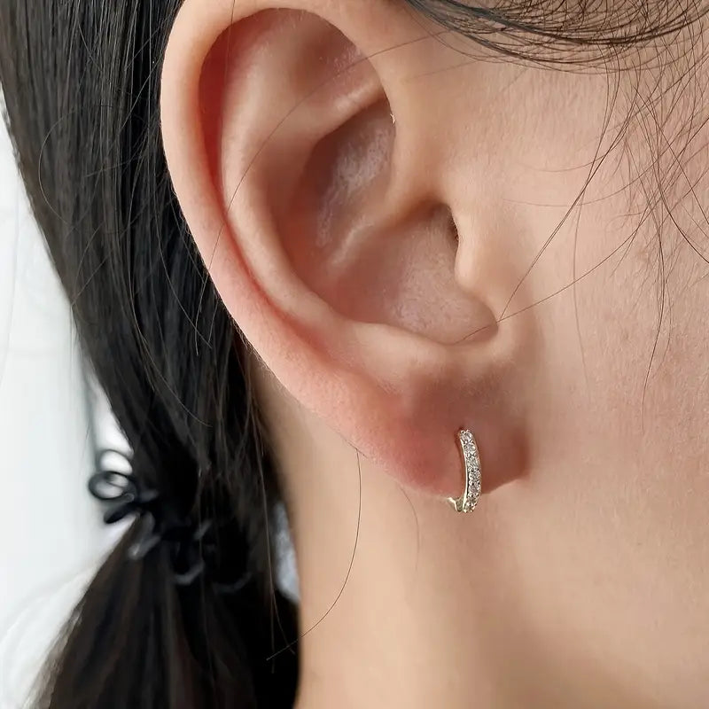 Emerald Chic Gold Drop Earrings