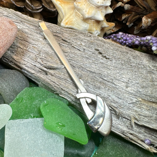 Modern Celtic Knot Necklace