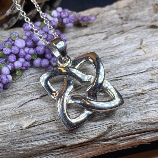 Elyssa Celtic Knot Necklace