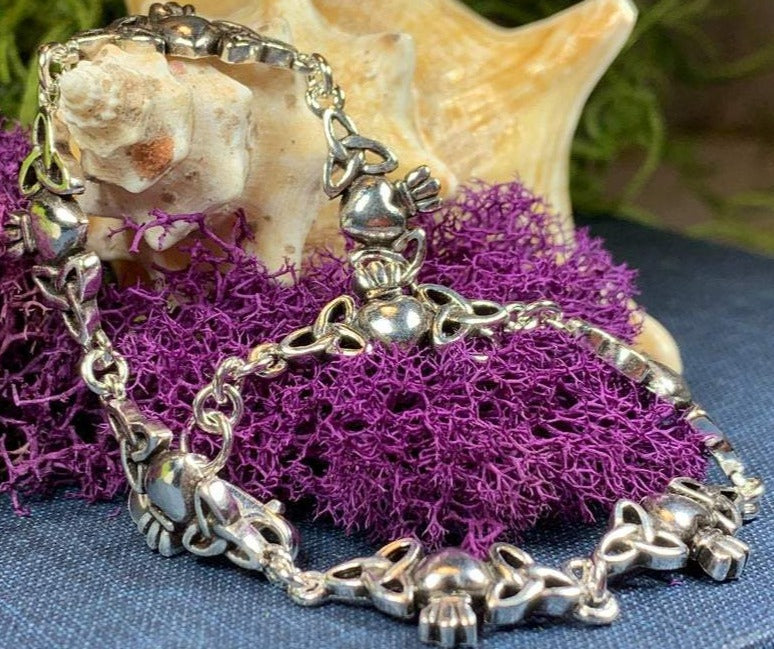 Lavena Celtic Knot Claddagh Bracelet