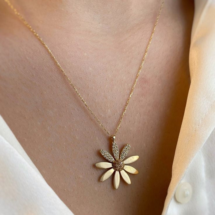 Daisy Bright Flower Necklace