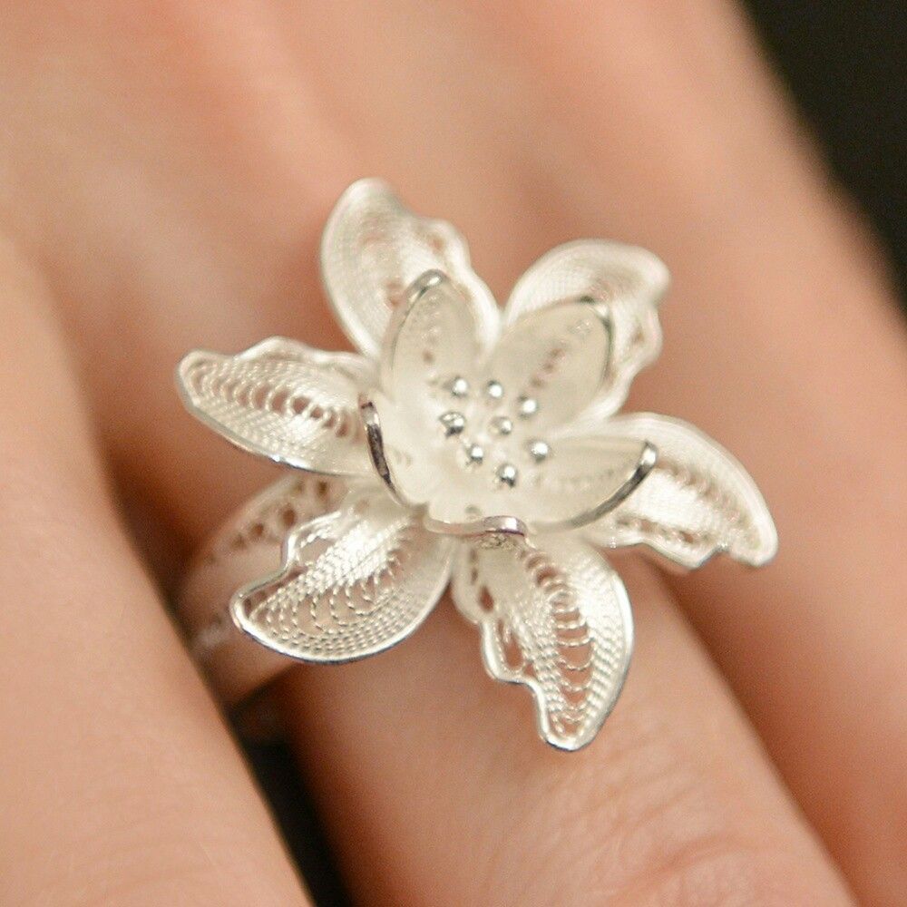Hollow White Flower Ring