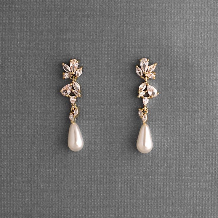 Pearl Dangle Zirconia Earrings