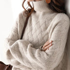Charlotte - Luxe cashmere turtleneck sweater