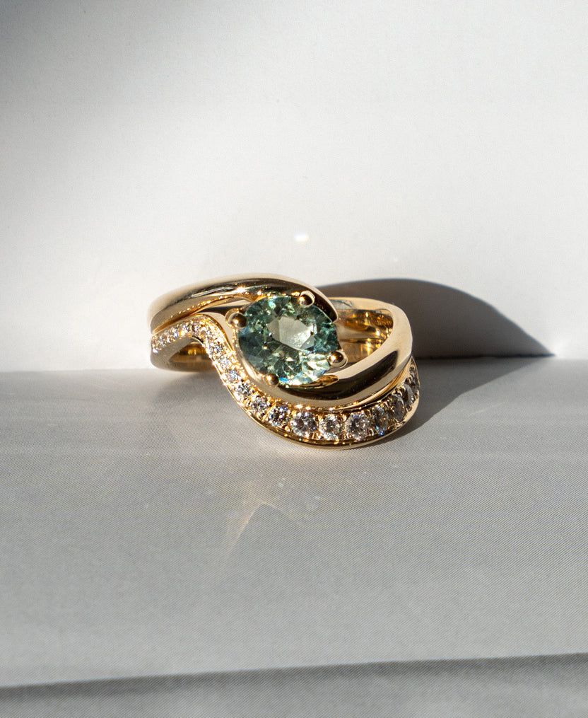 Wavy Irregular Green Crystal Ring