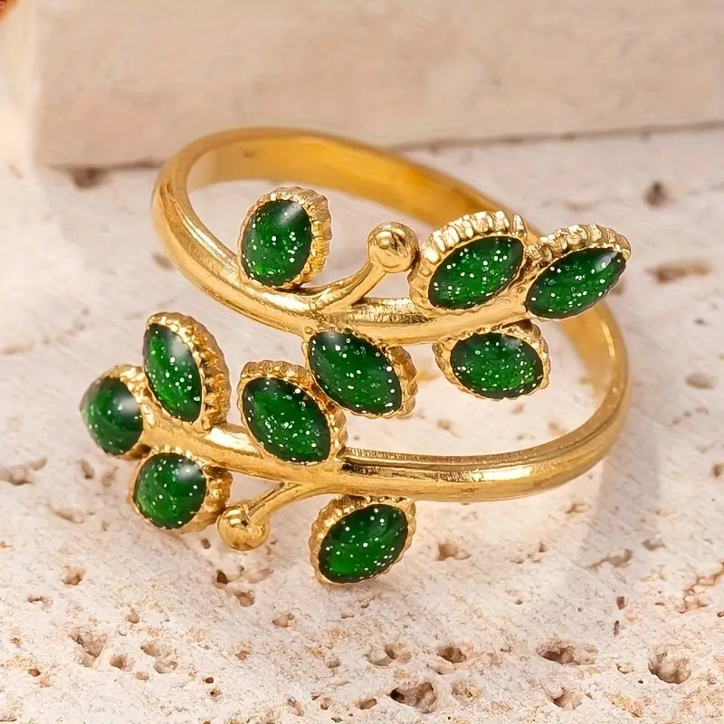 Green Leaf Spiral Gold Ring