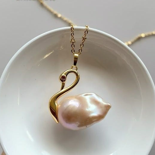 Swan Gold Pearl Necklace