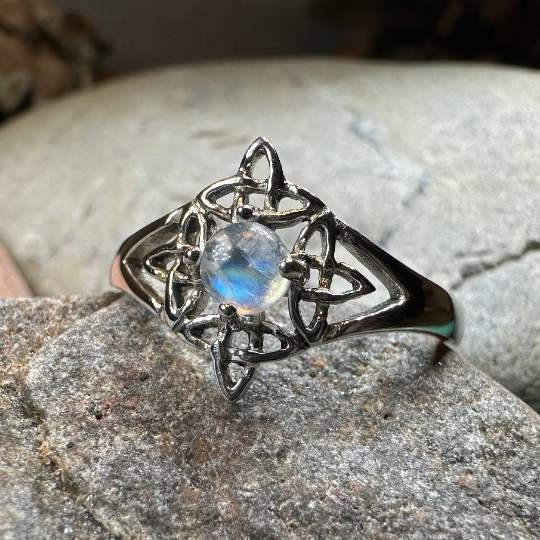 Celtic Starshine Moonstone Ring