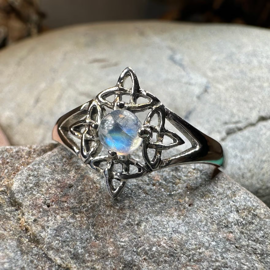 Celtic Starshine Moonstone Ring
