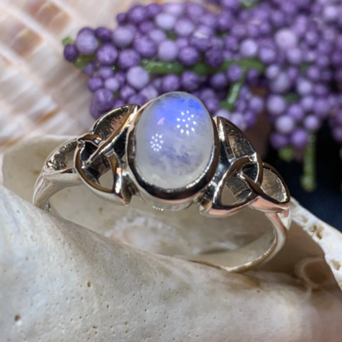 Nina Celtic Knot Ring