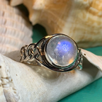 Rhianna Celtic Knot Ring