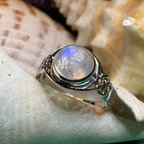 Rhianna Celtic Knot Ring