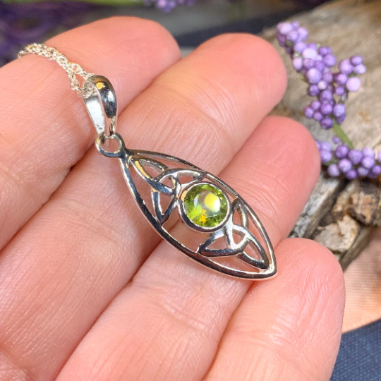 Dolce Trinity Knot Necklace