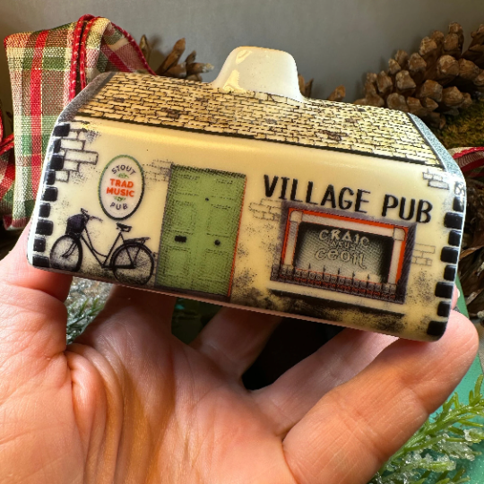 Little Irish Pub Incense Burner