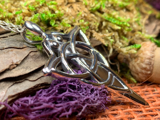 Danu Triquetra Necklace