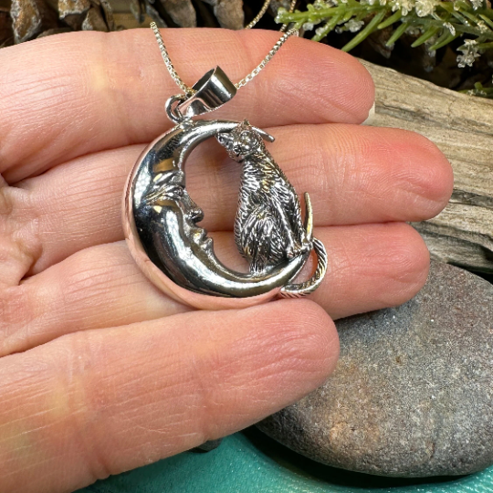 Orla Cat Moon Necklace