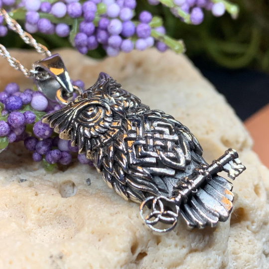 Elin Owl Necklace