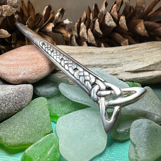 Pewter Celtic Knot Kilt Pin