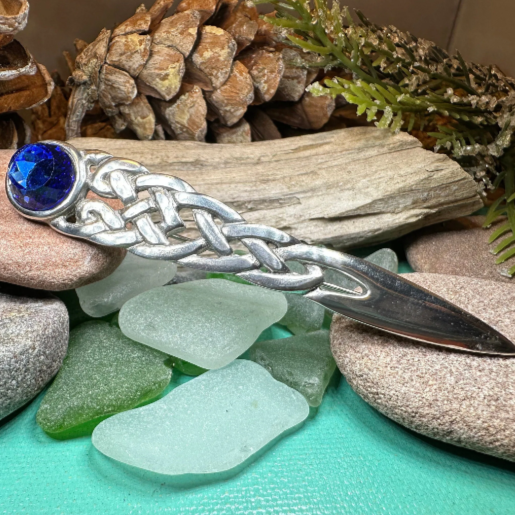 Overton Celtic Knot Kilt Pin