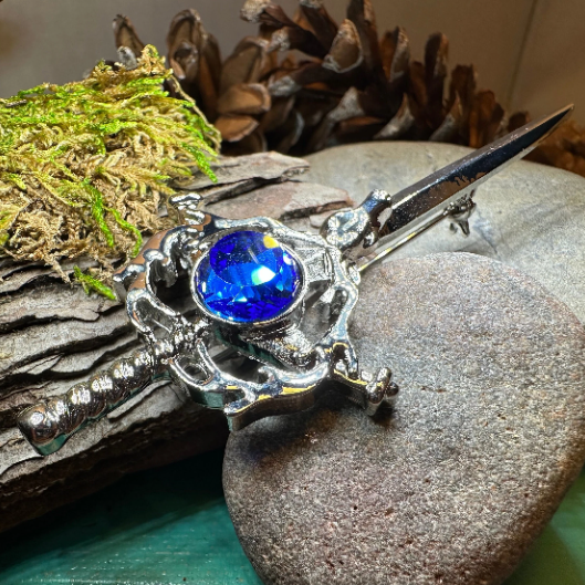 Crystal Stag Kilt Pin