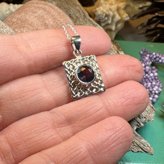 Gianna Celtic Knot Necklace